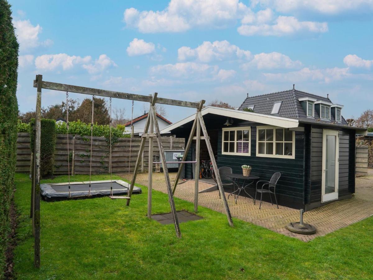 Quaint Summer Holiday Home In Egmond Binnen Exterior photo