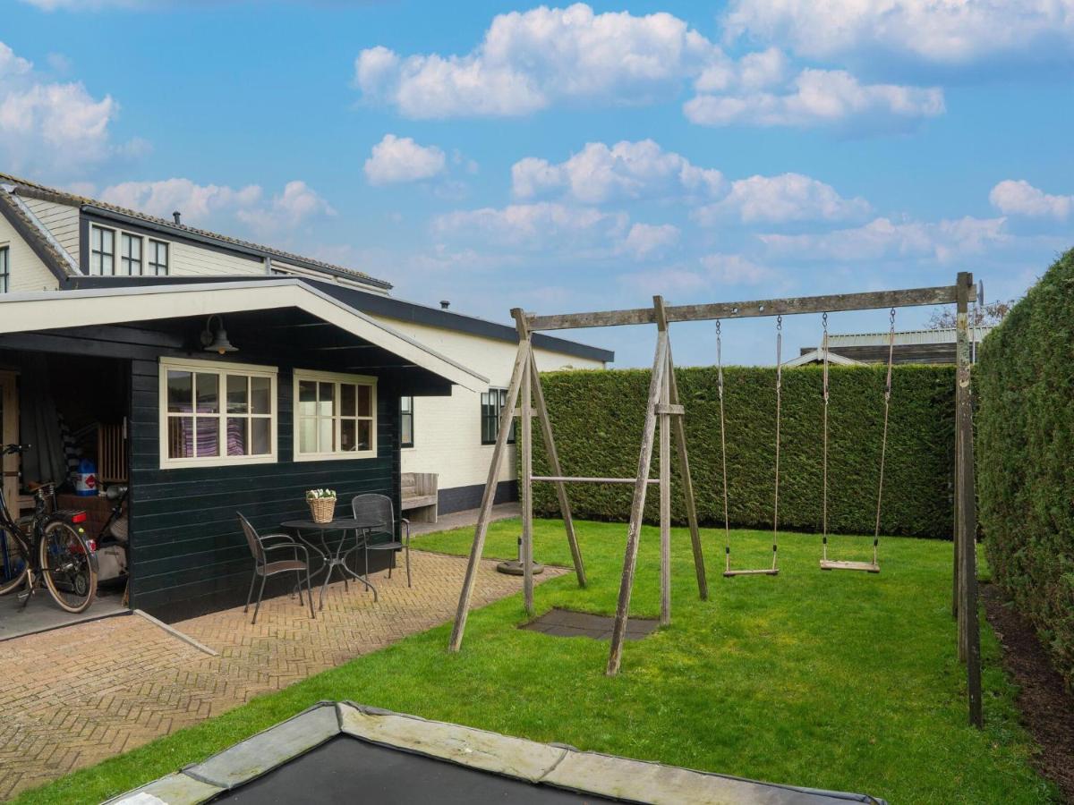Quaint Summer Holiday Home In Egmond Binnen Exterior photo